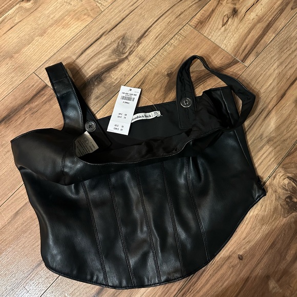 Abercrombie & Fitch Leather Crop - Picture 8 of 16